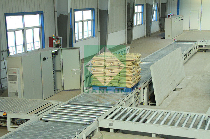 Heavy conveyor